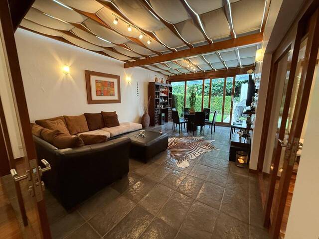 #5 - Casa para Venta en Quito - P - 2