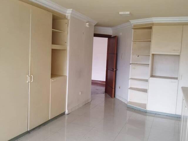 #17 - Departamento para Venta en Quito - P - 3